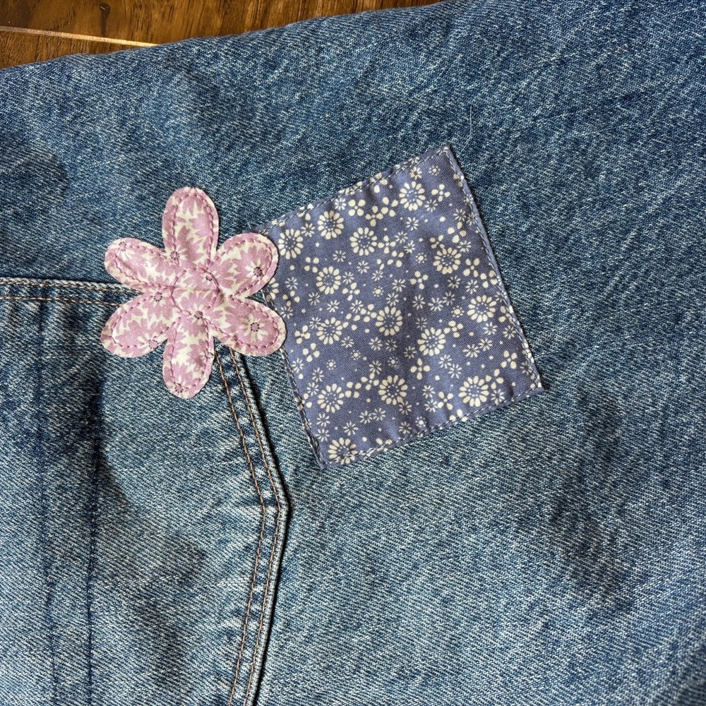 American Eagle Patchwork Blue Denim Shorts - Picture 5 of 7